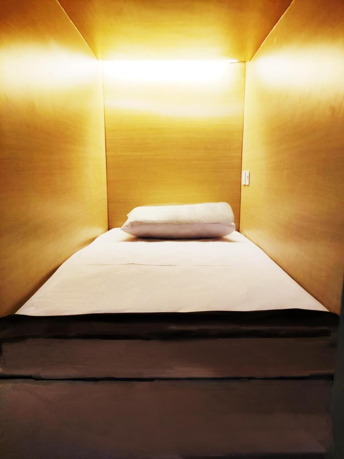 Fora Capsule Hostel Tuban 꾸따 외부 사진