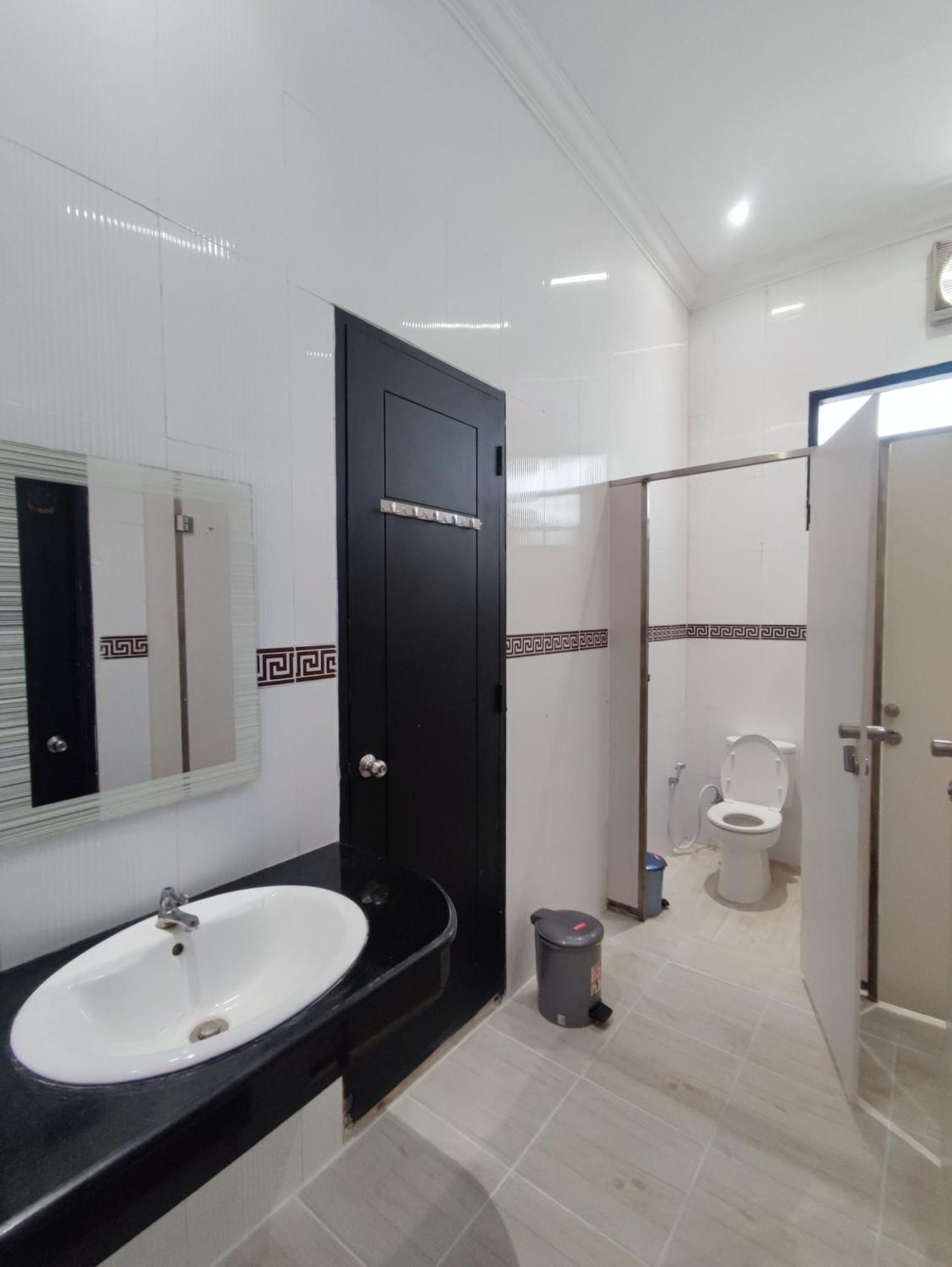 Fora Capsule Hostel Tuban 꾸따 외부 사진